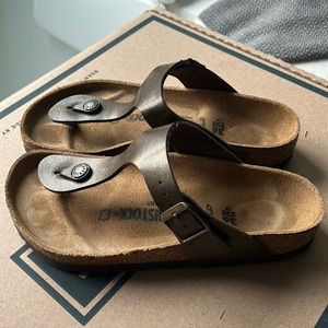 Birkenstock Copper brown.